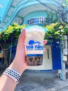 Read more about the article  Trà Chanh: Từ Vỉa Hè Đến Chuỗi Hệ Thống – Cuộc Đua Sống Còn Của Thị Trường Đồ Uống